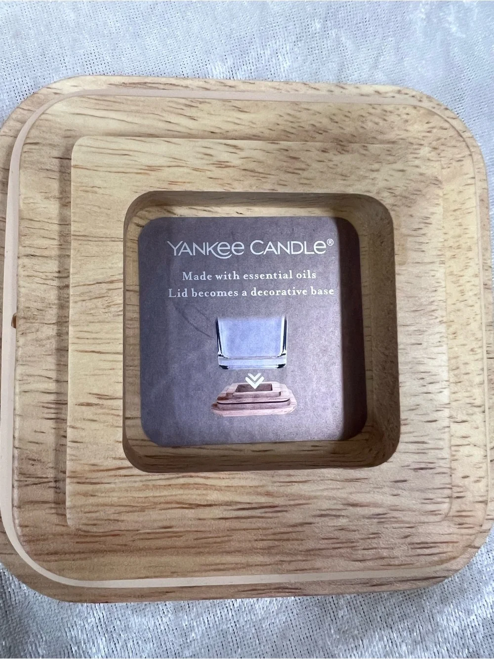 Yankee Candle Jar Jasmine Joyful & Gardenia 19.5 oz.